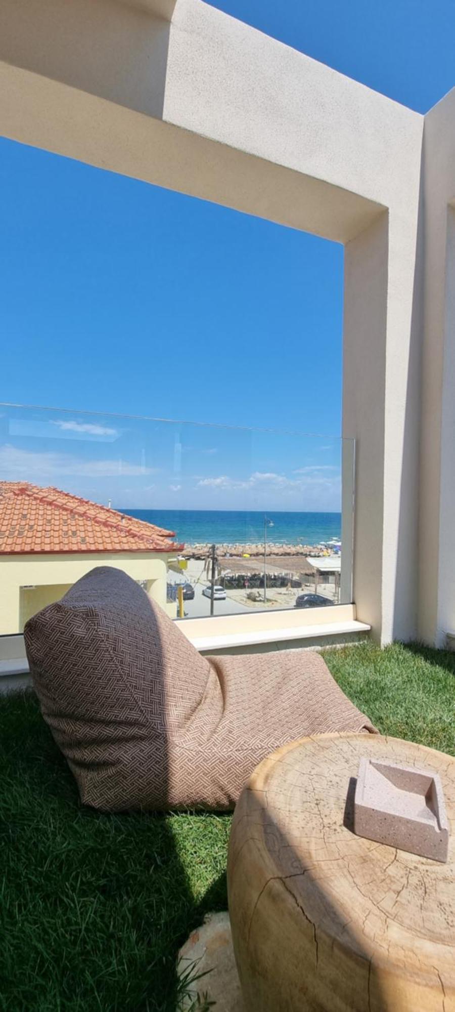 Aparthotel Pantheon Sea View Neoi Poroi Habitación foto