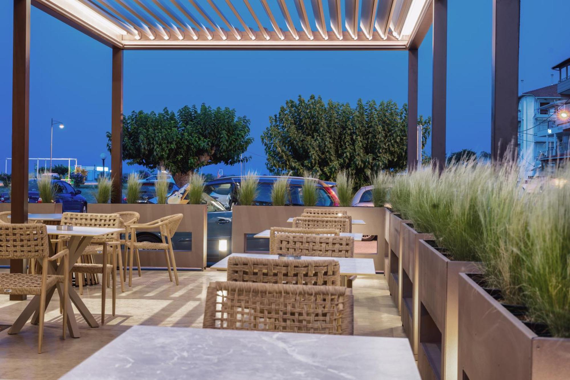 Aparthotel Pantheon Sea View Neoi Poroi Exterior foto